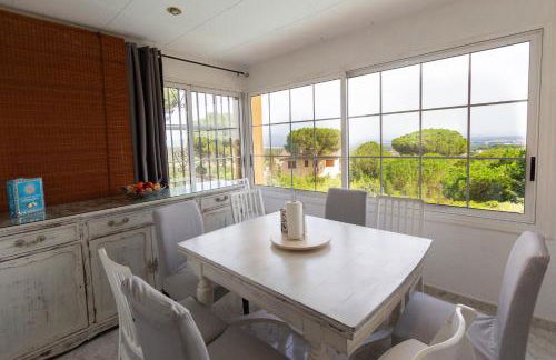 2 Private Abodes in One Magnificent Villa! - Foto 14