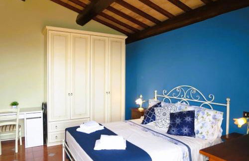 Characteristic restored farmhouse with 360 degree views - Photo 25