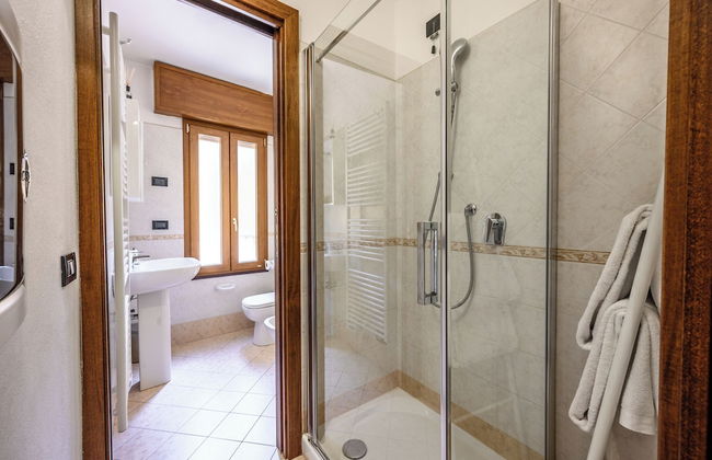 Emilia Studios 6 - Photo 6