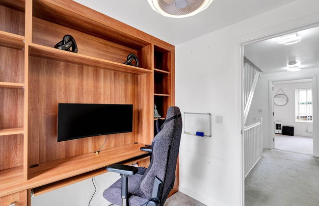 3 Bedroom and 2 Bath House with Balcony - Foto 40