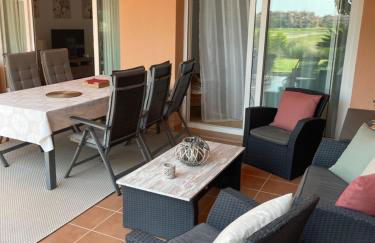 BEL APPARTEMENT REZ De CHAUSSEE AVEC DOUBLE TERRASSE FACE AU LAC ET AU GOLF - Foto 8