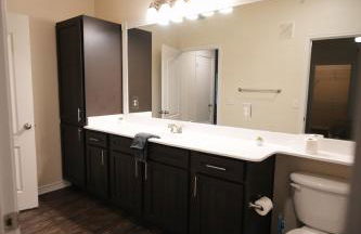 Charming 2 bedroom, 2 bath apartment - Foto 20