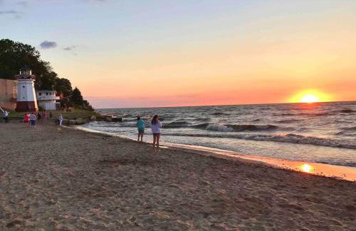 ENTIRE UNIT- Charming Century Home in Harbour Town - Foto 31