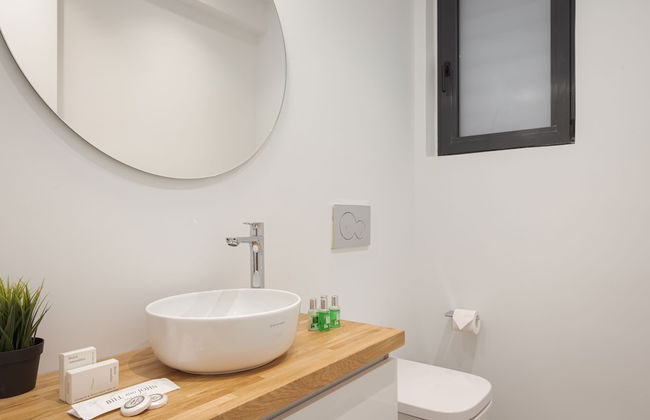 Athenian Riviera Secluded Apartment - Photo 28