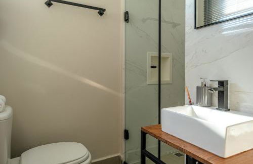 Frente Mar e Conforto | Ar cond, Vaga, Lava e Seca - Foto 28