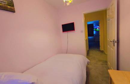 Modern luxury 3-bedroom guesthouse in Wigan - Foto 8