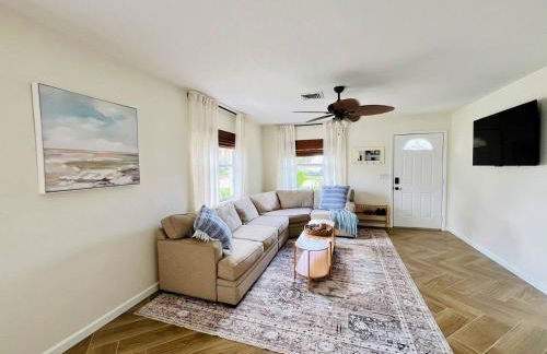 Nokomis Waterfront Unit Walk to the Beach and Dining - Foto 2