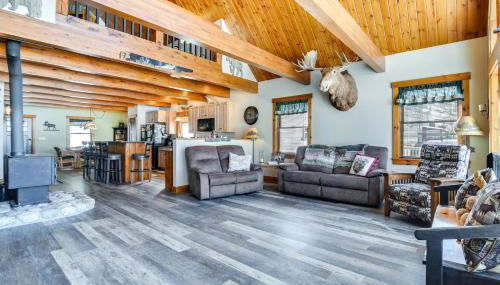 Lakefront New Hampshire Hideaway with Deck and Views - Foto 5