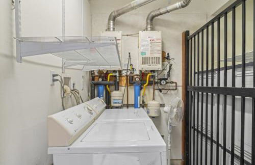 Hawaiian Style Beachfront on Beach Road - Foto 3