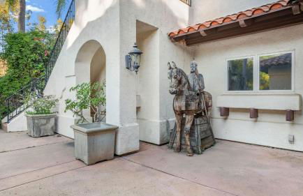 Private Estate w Pool Hot Tub Fire Pit Near Encinitas The Ranch by AvantStay - Foto 55