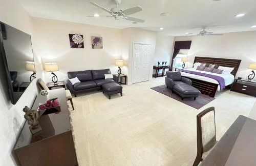 Luxurious Getaway Pool Hot Tub Theater Gym Outdoor Kitchen BBQ 2 Miles to Disney - Foto 25