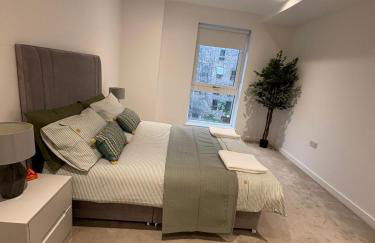 2 Bed Luxury Property with Balcony King Cross - Foto 6