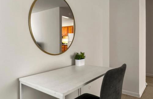 Chic City Retreat 1BR Unit - Church A2 - Foto 4