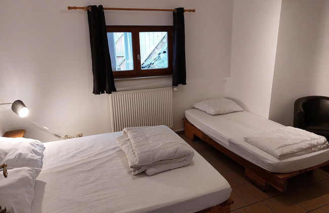 Modern Holiday Home with Hot Tub & Sauna in Ardennes - Photo 8