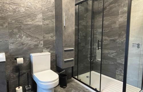 Large Luxury Home in Solihull - Sleeps 14 near NEC & BHX - Foto 36