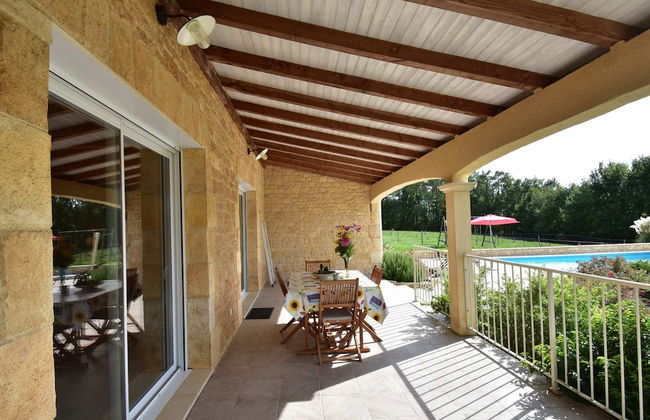 Holiday Home in Montclera With Sunny Garden, Playground Equipment and Private Pool - Foto 47
