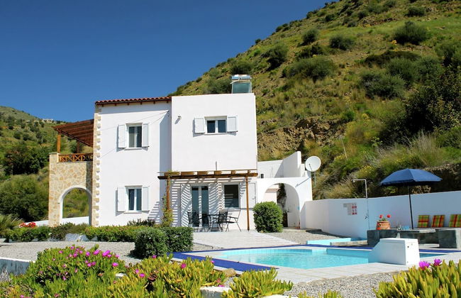 Villa in Agia Galini With Pool Views - Foto 15