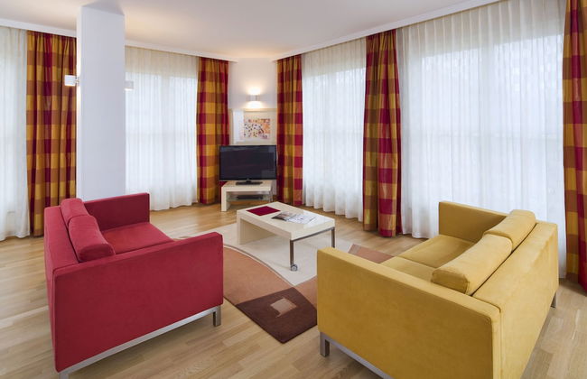 Mamaison Residence Diana - Photo 8