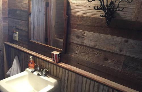 8th St. Cowboy Haus I Biker Friendly I River - Foto 25