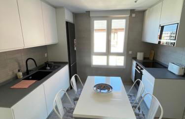 Apartamento Recién Reformado en Somo junto iglesia - Foto 1