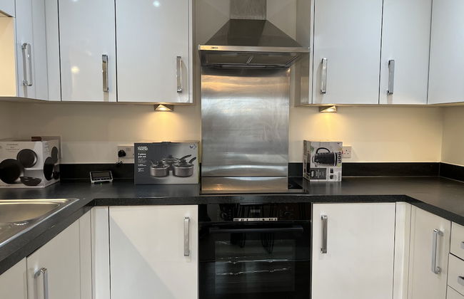 Mordern Retro 2 Bedroom Apartment - Foto 8