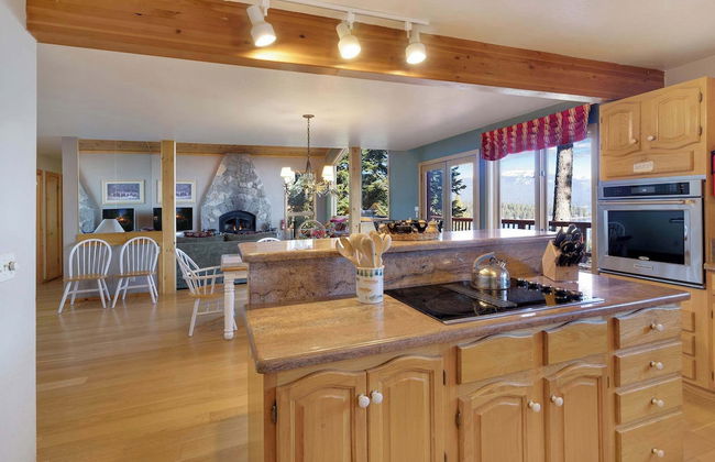 Lakeview Hideaway 3bdr for 8 w/ Private Hot Tub! - Foto 8