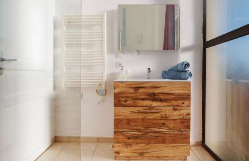 Le JOYAU loft historique et arboré avec garage - Foto 17