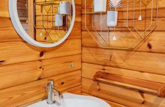 Finlodge- Pet-Friendly Scandinavian Cabin - Photo 34