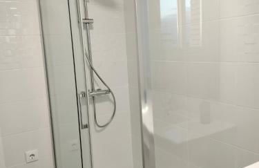 SEAFRONT APARTMENT PINEDA BEACH - Foto 26