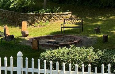 Majestic Cottage Estate with Indoor Heated Pool - Foto 50