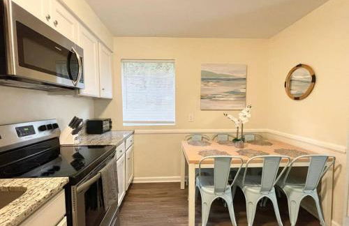 *Pristine Pad * King Bed *Duke * Long Term Stays* - Foto 6