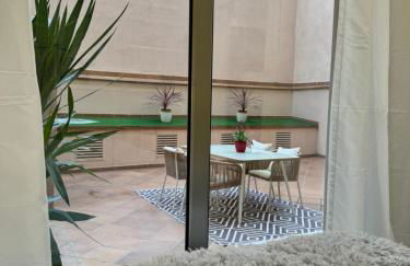 Private terrace 1BR apt - 4min walk to the beach - Foto 19