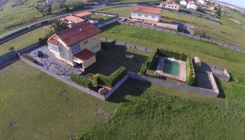 CASA AREALBA Casa con piscina muy cerca de las playas de San Xurxo y Doniños - Foto 2, Garden