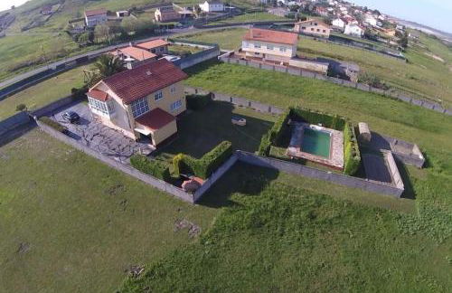 CASA AREALBA Casa con piscina muy cerca de las playas de San Xurxo y Doniños - Foto 2