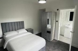 Modern 8-Room Ensuite House with Shared Lounge and Kitchen - Foto 7