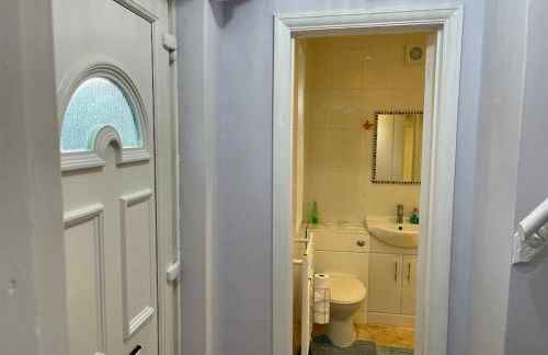 Semi Detached House in Aldershot - Foto 52