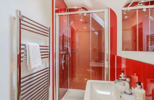 Lord Galloway 35 with Hot Tub - Photo 47