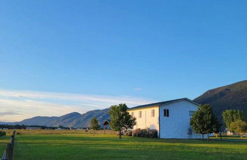 Charming Chalet Close to GNP, Downtown & Game Room! - Foto 16