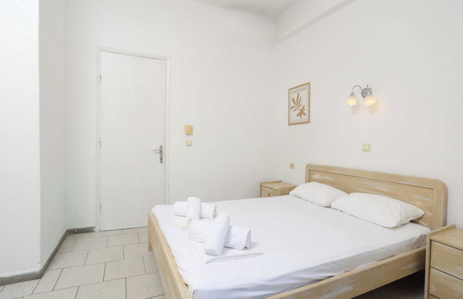 Spanos Apartments Anna's Lodge - Foto 5