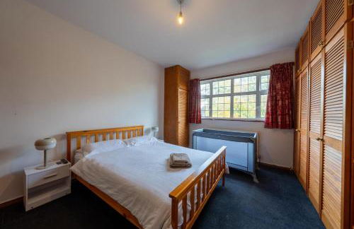 Lovely 5 Bed House in Barnet , home away from home - Foto 27