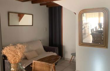 Maison des glycines au bord du Doubs - Photo 6