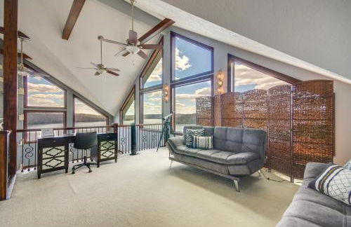 Boat Dock and Kayaks Luxury Lake of the Ozarks Home - Foto 10