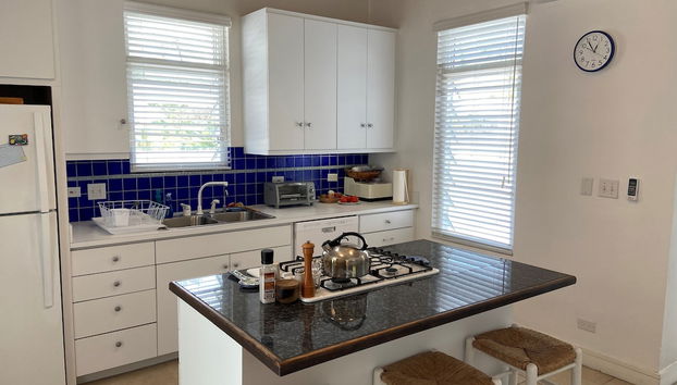 Coastal Charm: Newly Renovated Historic Cottage On The Beach - Foto 3, Cocina privada