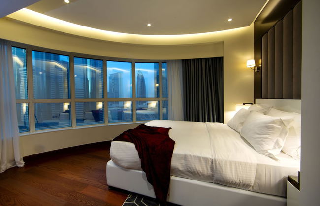 Number One Tower Suites - Photo 23