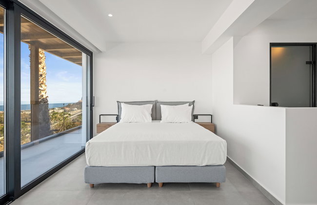Villa Anassa - Luxurious 4-Bedroom Villa with Private Pool by Temma Villas - Photo 97