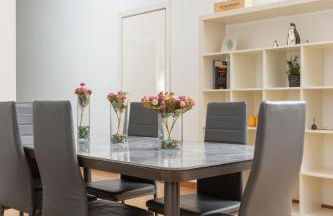 ArtStay - Exclusive Apt, Free Parking, Metro, Tram - Foto 22