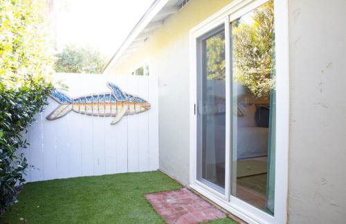 Live the Beach Life in a Quaint Shell Cottage - Foto 24