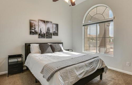 Game Room and Backyard Oasis Avondale Group Getaway - Foto 19