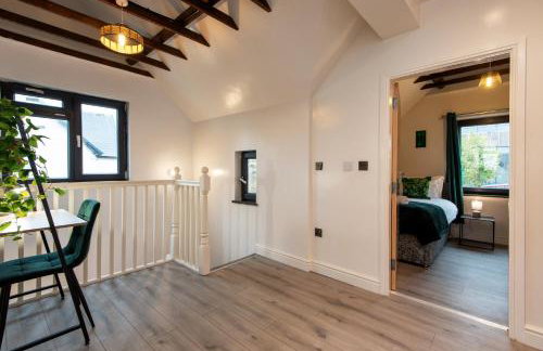 Spacious Cottage 3 Bedrooms with Free Private Parking in a Central Location - Foto 17