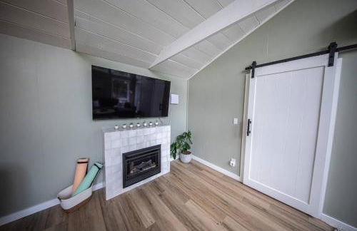 Unwind at this Modern Bethel Village Escape - Foto 6